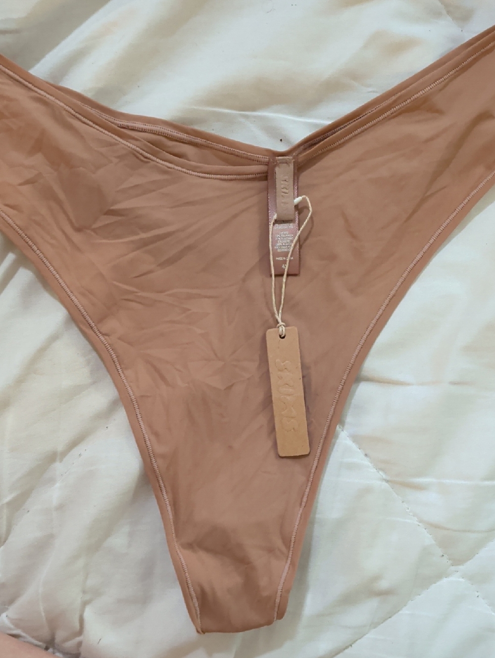 SKIMS High-Cut Thong - Taupe